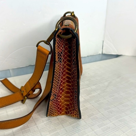 ANTHROPOLOGIE Leila Suede Snakeskin Crossbody Bag in Brown - Picture 4 of 9